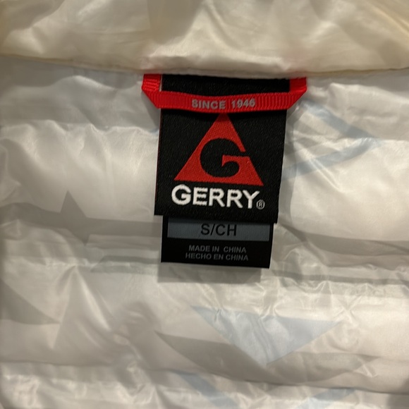 🤍🦺Gerry White Puffer Vest size small Packable - Picture 3 of 4